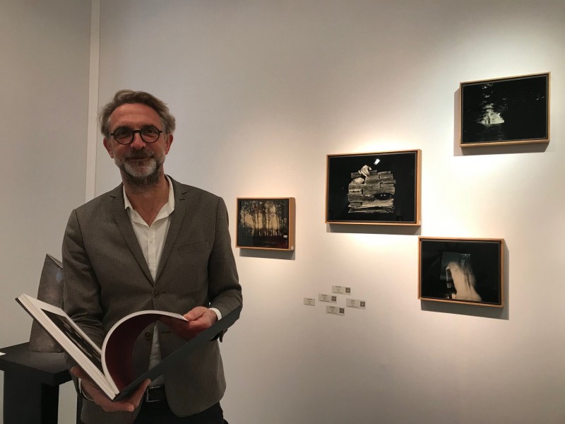 Eric Antoine photo Moderne Art Fair / Capazza  6186f28a-5267-42fc-a99f-0e4853e26d5f 